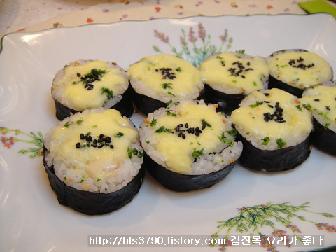 김밥과스파게티 이미지
