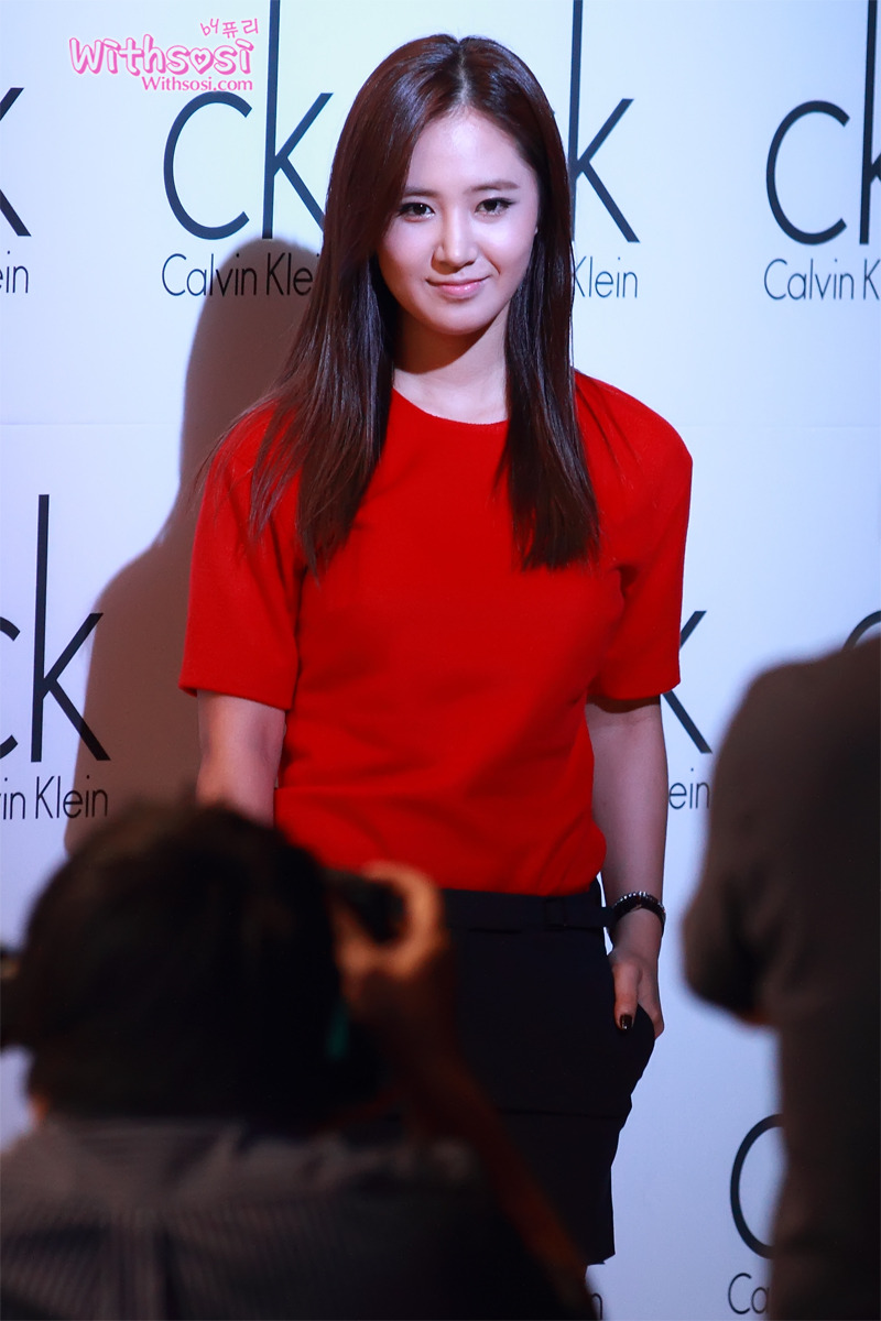 [PIC][06-09-2012]Yuri xuất hiện tại sự kiện khai trương cửa hàng thời trang "Calvin Klein" vào tối nay  - Page 3 141E054750645614243F74