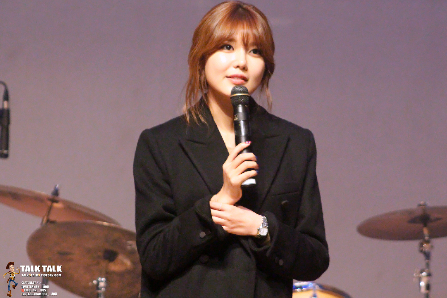 [PIC][20-12-014]SooYoung xuất hiện tại sự kiện "Korean Retinitis Pigmentosa Charity" vào chiều nay 21512F505497DF6B18796B