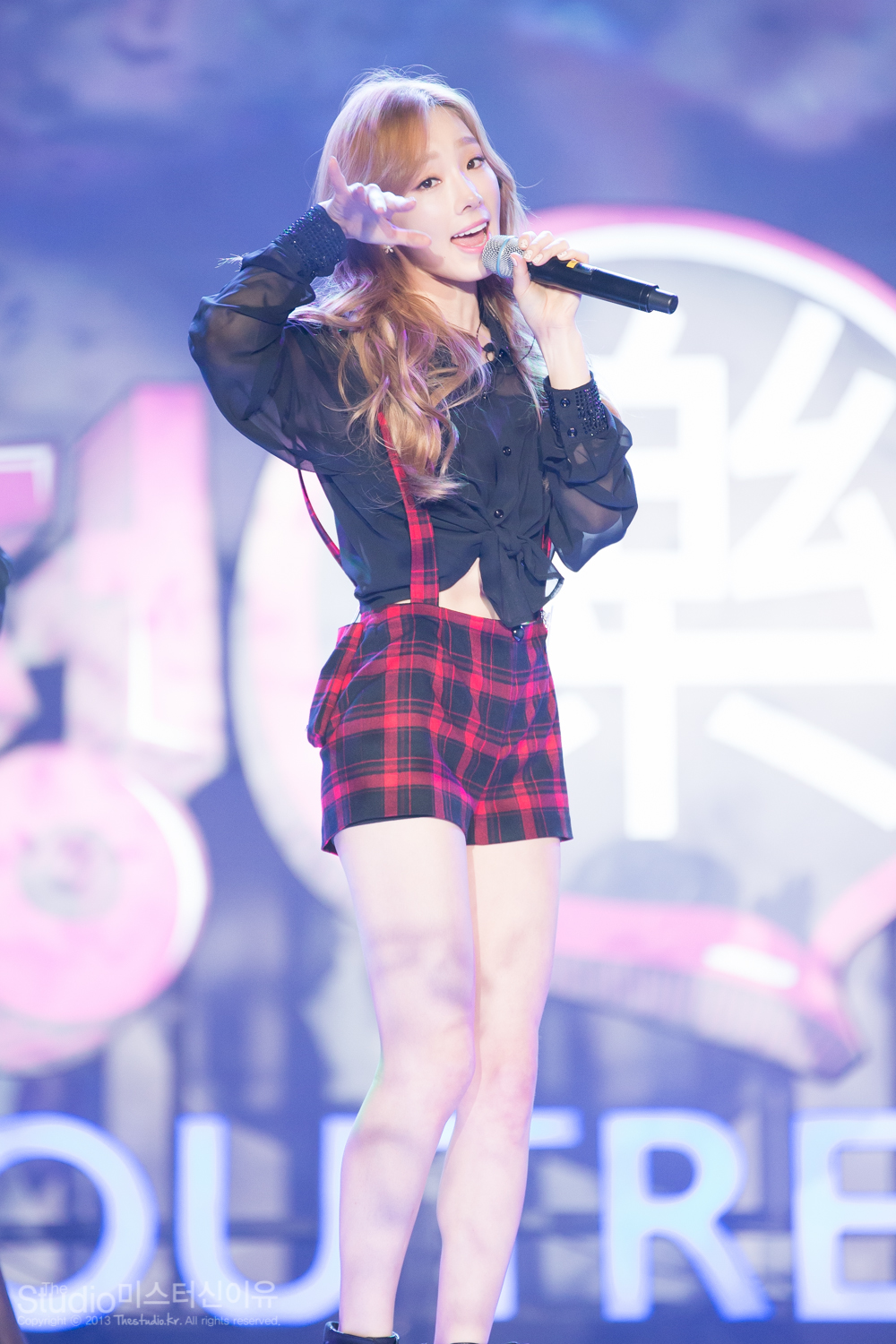 [PIC][11-11-2014]TaeTiSeo biểu diễn tại "Passion Concert 2014" ở Seoul Jamsil Gymnasium vào tối nay - Page 4 231FF1495462E1F307158C