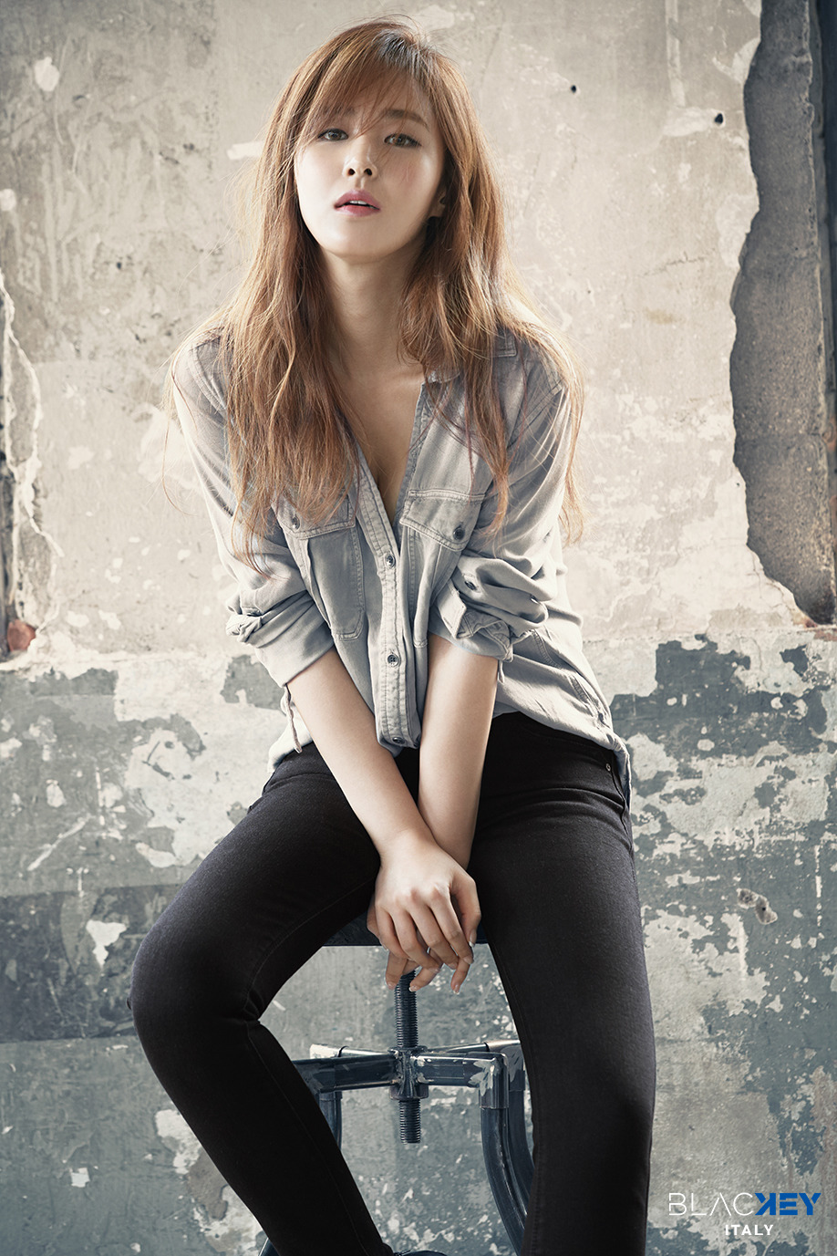 [OTHER][25-08-2016]Yuri trở thành người mẫu mới cho Dòng Jeans - "블라키/BLACKEY" 24534D445850E72D2E981C