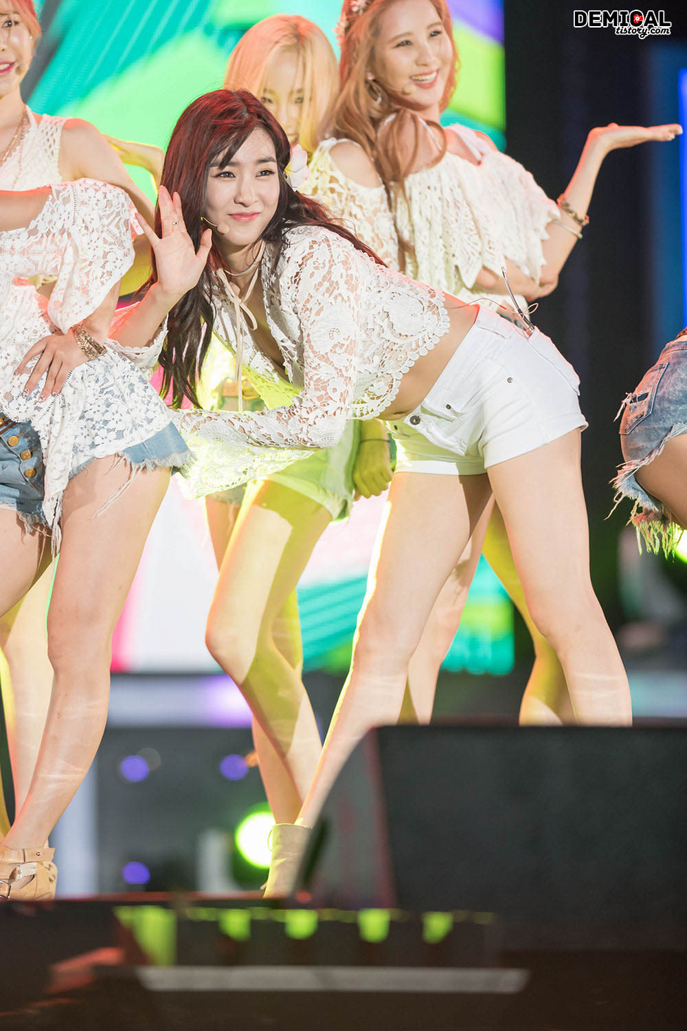 [PIC][27-07-2015]SNSD tham dự "MBC Music Core Summer Festival" tại Ulsan vào tối nay - Page 2 2479F93555BD0AEA1731C9