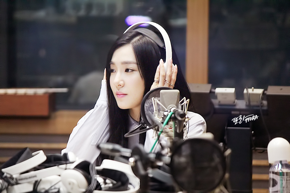 [OTHER][06-02-2015]Hình ảnh mới nhất từ DJ Sunny tại Radio MBC FM4U - "FM Date" - Page 17 2746043D557EA6F914E8EA