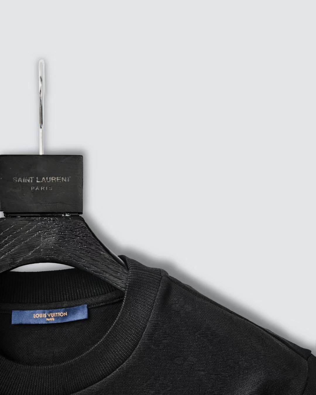 Louis Vuitton 1A5VI2 Signature 3D Pocket Monogram T-Shirt