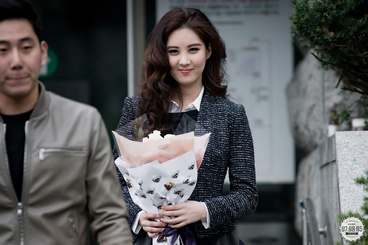 [OTHER][10-11-2014]SeoHyun tham dự buổi họp báo cho vở nhạc kịch mới của cô "Gone With The Wind" - Page 19 226B8B3E55E833C70CB8AC
