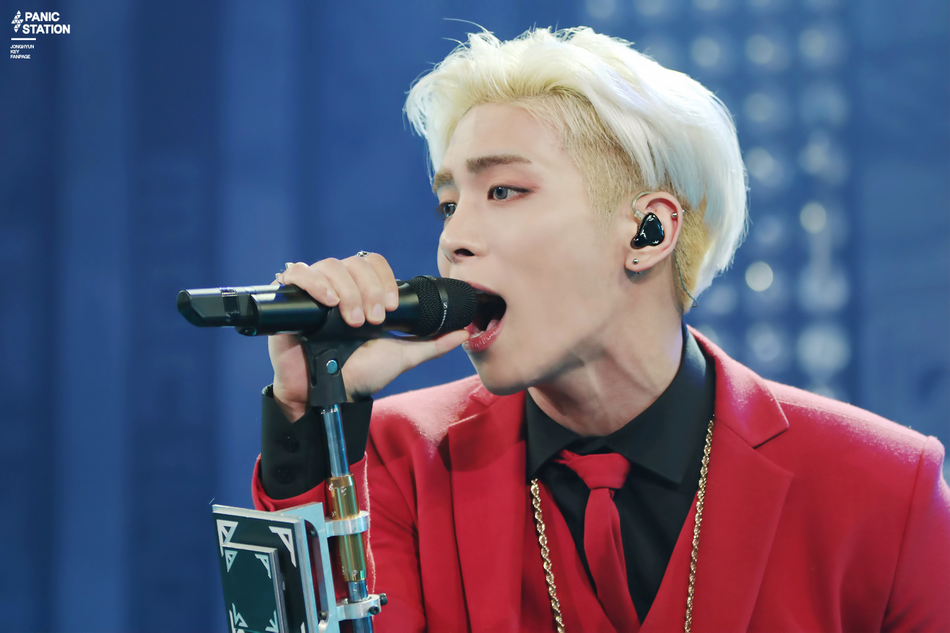 150811 Jonghyun @ 'Tablo's Dreaming Radio Concert.' 253D0C4155FA839F17D37A