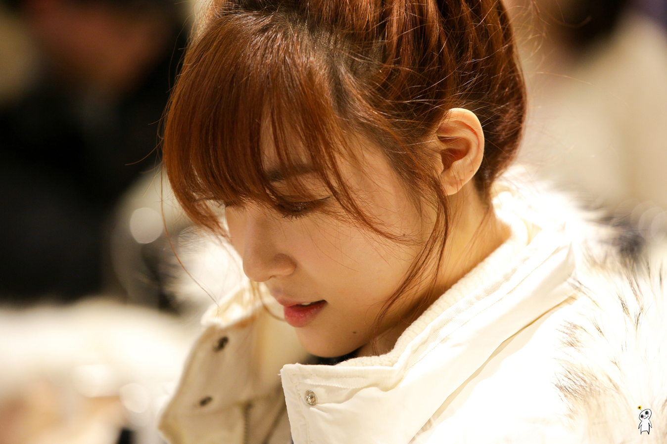 [PIC][28-11-2013]Tiffany ghé thăm cửa hàng "QUA" ở Hyundai Department Store vào trưa nay - Page 2 2558D63D52980C870CB736